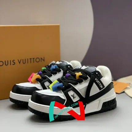 LOUIS VUITTON TRAINER SNEAKERS