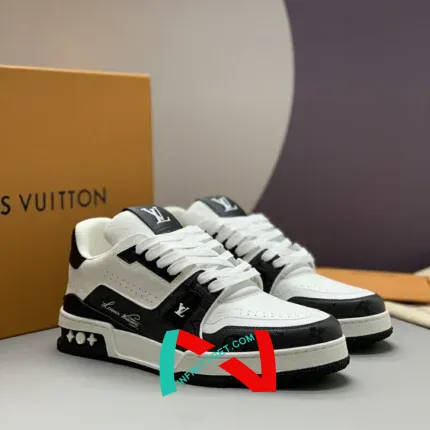 LOUIS VUITTON TRAINER SNEAKERS