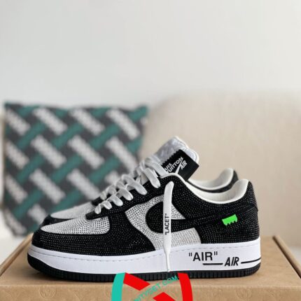 LOUIS VUITTON × NIKE AIR FORCE 1 SNEAKER