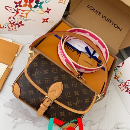 Louis Vuitton Borsa Diane M46049 .Size 9*15*24cm