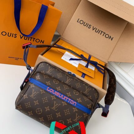 Louis Vuitton Borsa Messenger Outdoor M43843 .Size 26*20*10.5cm