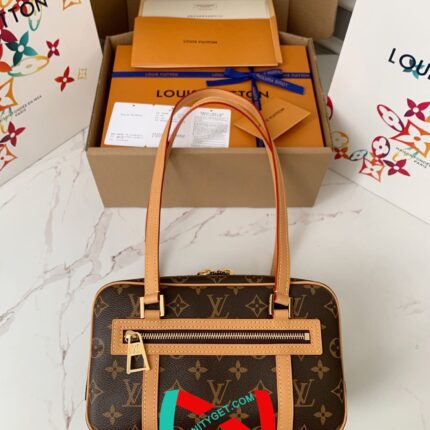 LOUIS VUITTON CITE M46321 size:26*16*11cm