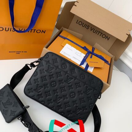 LOUIS VUITTON DUO messenger bag M69827 SIZE 26*18.5*5cm