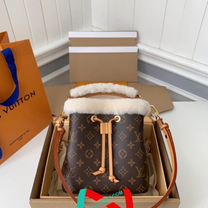 LOUIS VUITTON NEONOE BB bucket M46319 size:20*20*13cm