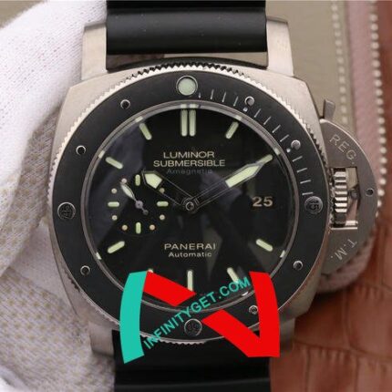 Panerai Luminor Submersible PAM389 -