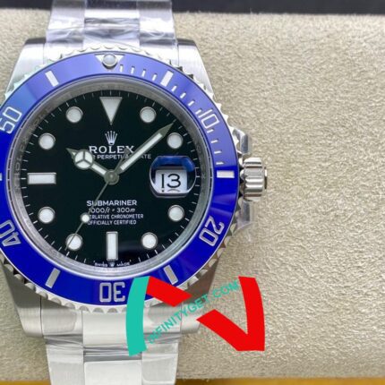 Submariner Date116610 LV (black dial blue sub)
